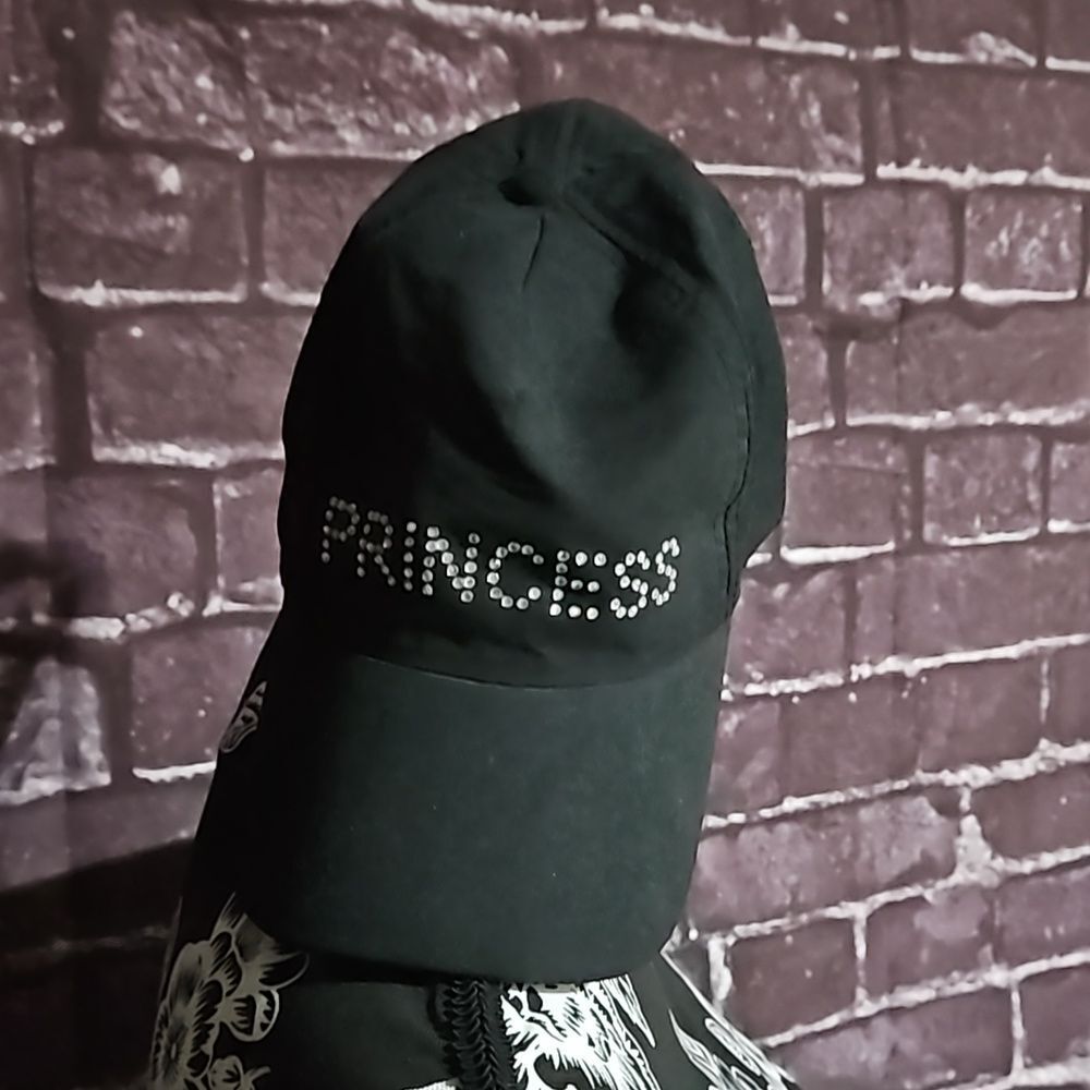 Princess 🎁 Rhinestone Black Adjustable Cap